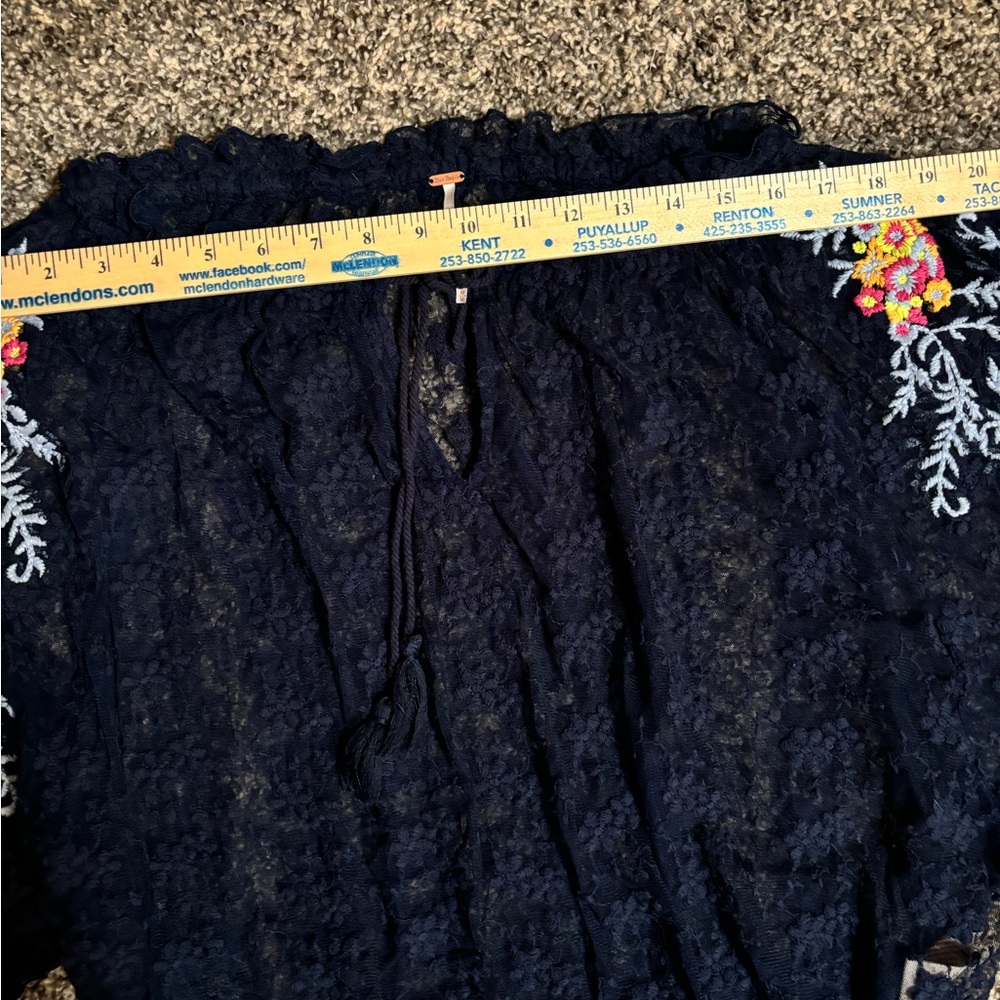 Free People Navy Blue Lace Floral Women's Top - Picture 4 of 5